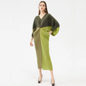 Pleated color blocked kimono army green - Image 3