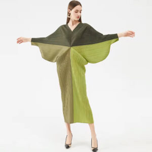 Pleated color blocked kimono army green - Image 4