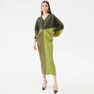 Pleated color blocked kimono army green - Image 5
